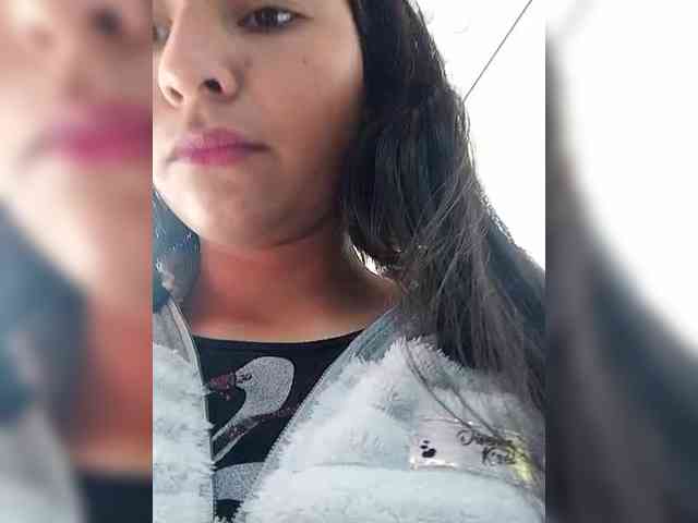 Marcela-5 webcam