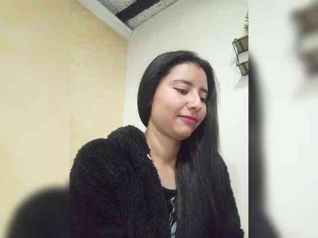Marcela-5 webcam