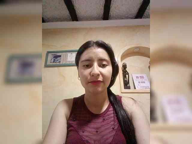 Marcela-5 webcam