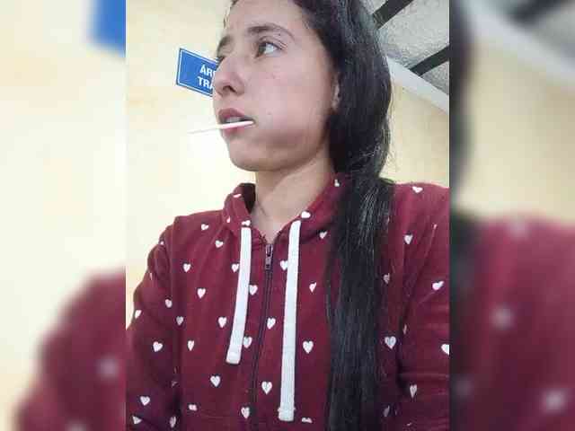 Marcela-5 webcam