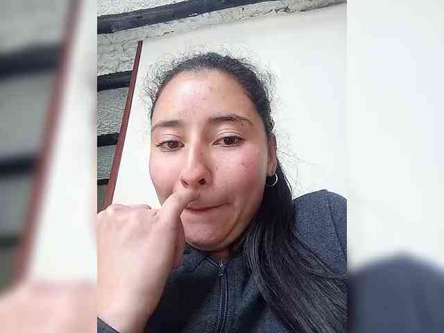 Marcela-5 webcam