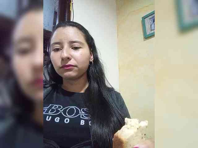 Marcela-5 webcam