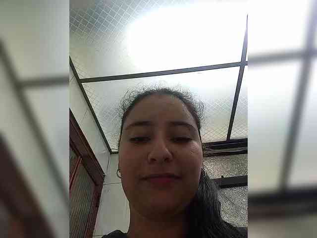 Marcela-5 webcam