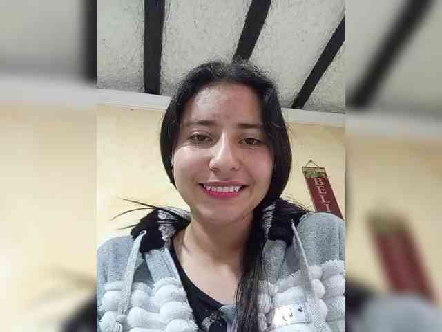 Marcela-5 webcam