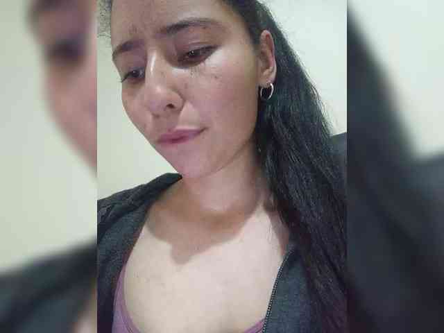 Marcela-5 webcam