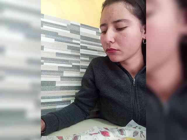 Marcela-5 webcam