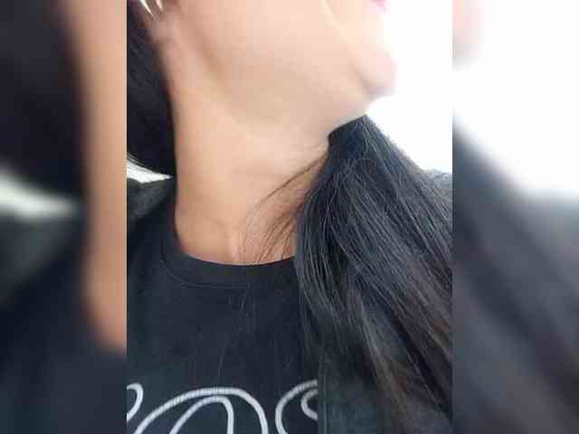 Marcela-5 webcam