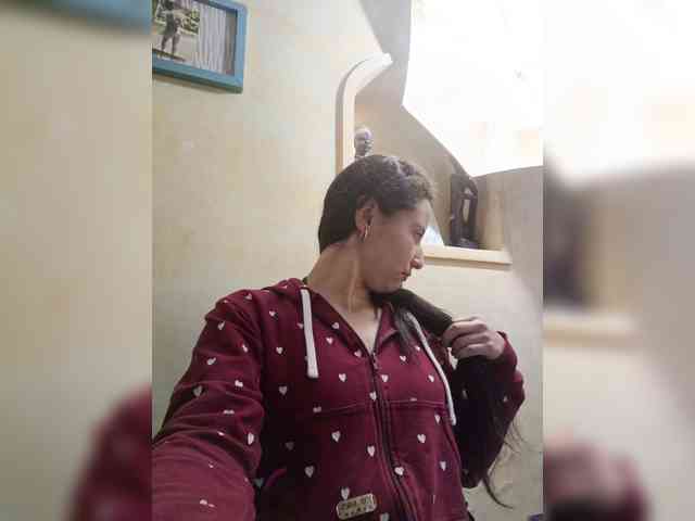 Marcela-5 webcam