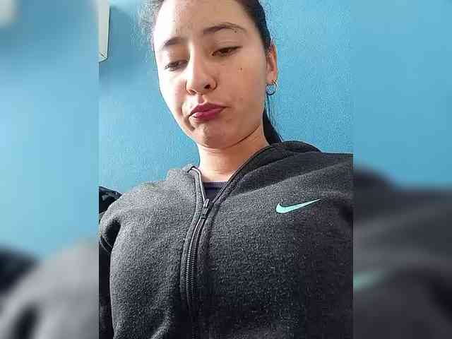 Marcela-5 webcam