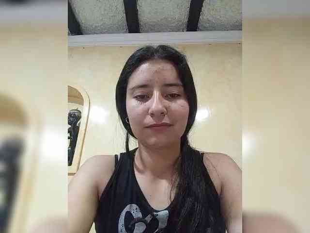 Marcela-5 webcam
