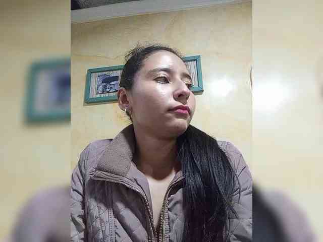 Marcela-5 webcam