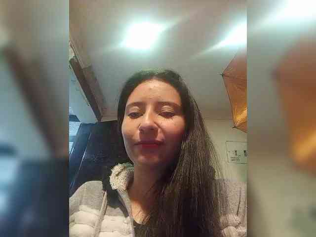 Marcela-5 webcam