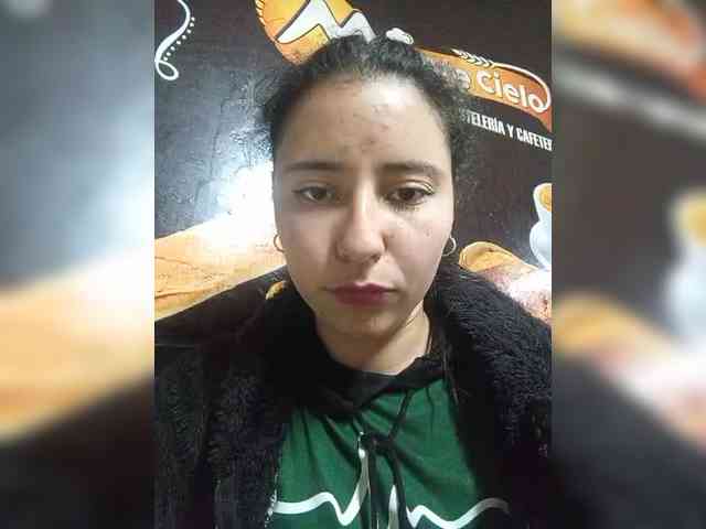 Marcela-5 webcam