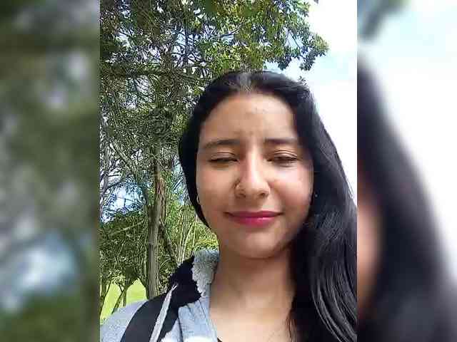 Marcela-5 webcam
