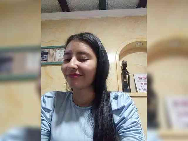 Marcela-5 webcam
