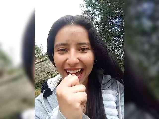 Marcela-5 webcam