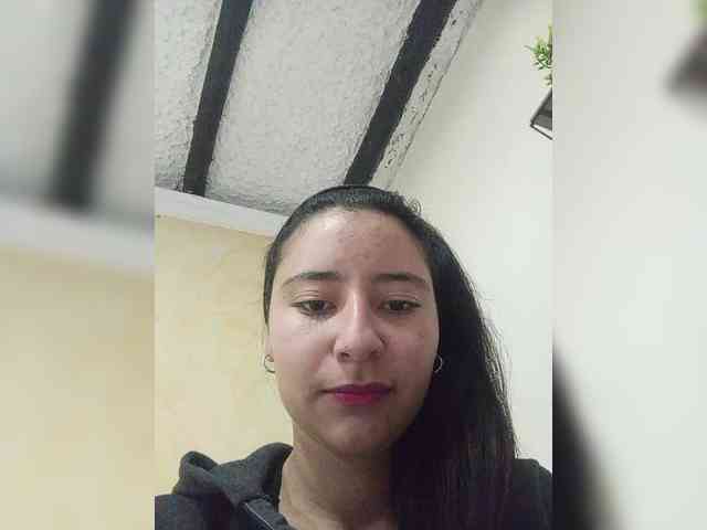 Marcela-5 webcam
