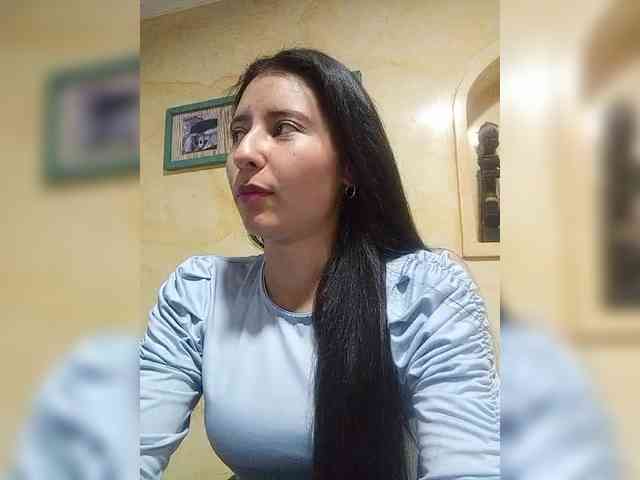 Marcela-5 webcam