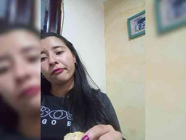 Marcela-5 webcam