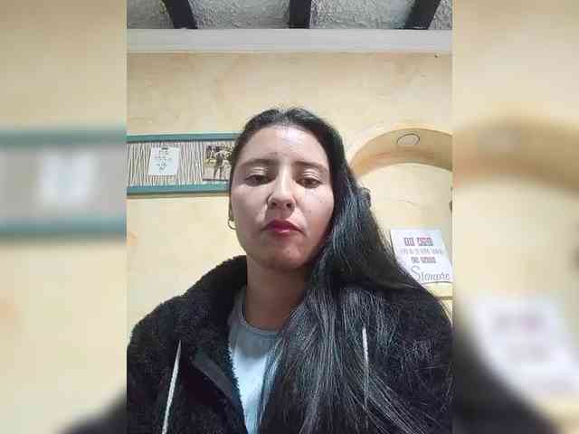 Marcela-5 webcam