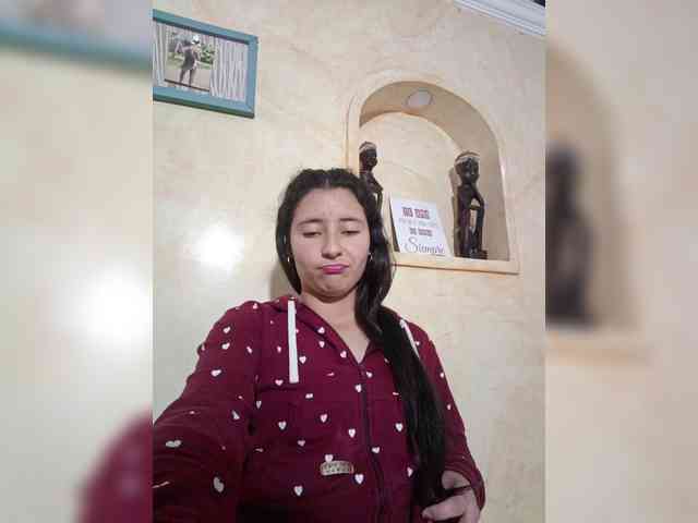 Marcela-5 webcam