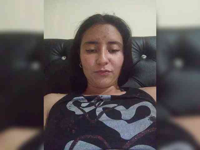 Marcela-5 webcam