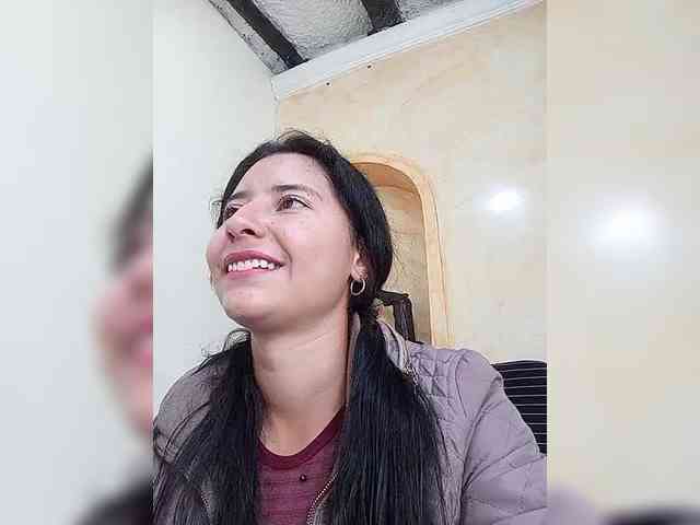 Marcela-5 webcam