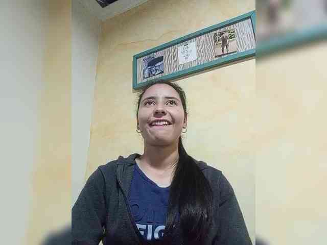 Marcela-5 webcam