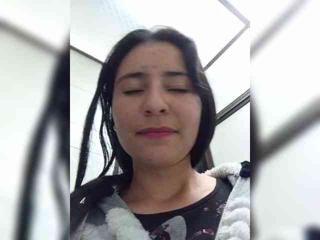 Marcela-5 webcam