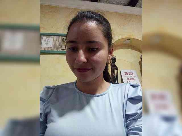 Marcela-5 webcam
