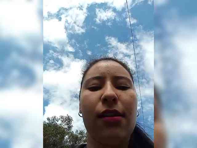 Marcela-5 webcam