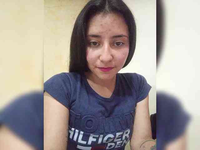 Marcela-5 webcam