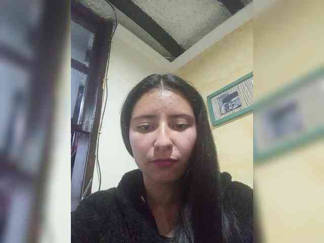 Marcela-5 webcam