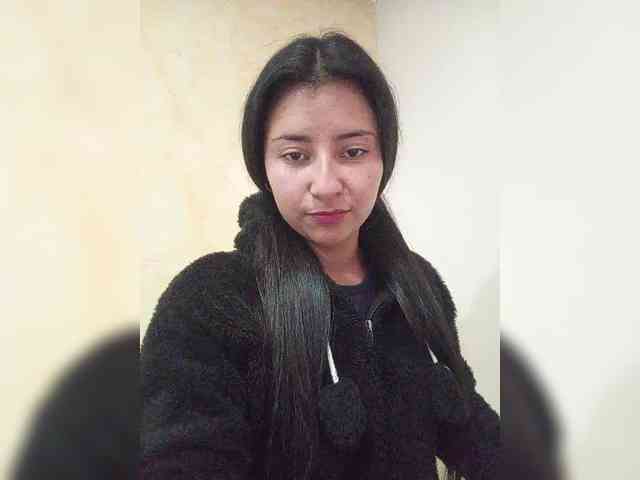Marcela-5 webcam