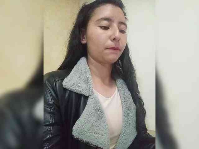 Marcela-5 webcam