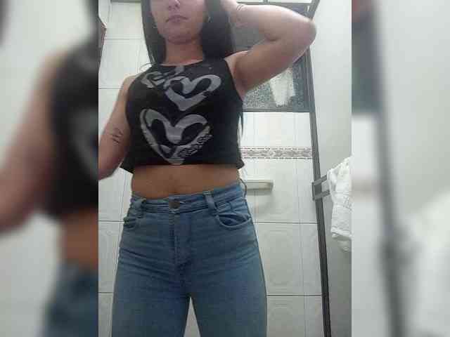 Marcela-5 webcam