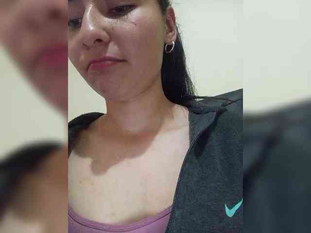Marcela-5 webcam