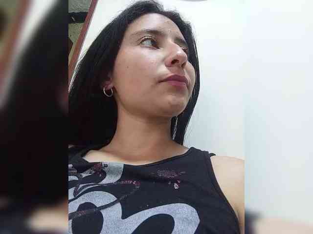 Marcela-5 webcam