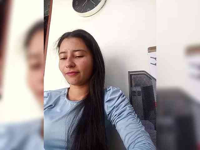 Marcela-5 webcam