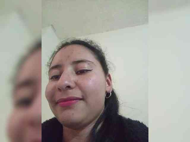 Marcela-5 webcam