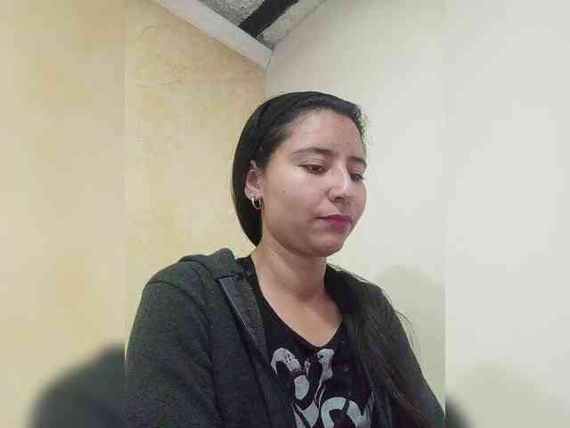 Marcela-5 webcam