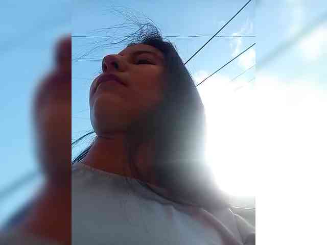 Marcela-5 webcam