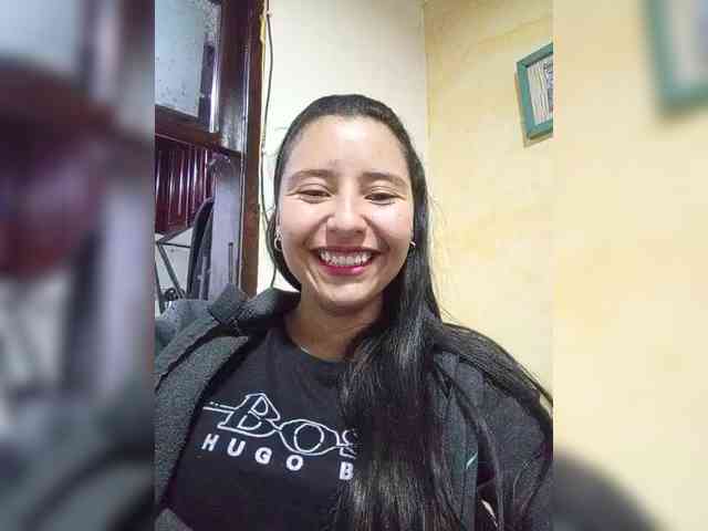 Marcela-5 webcam