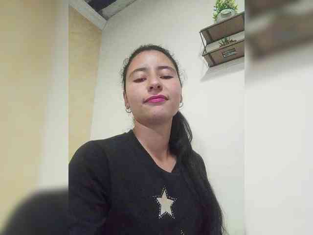 Marcela-5 webcam