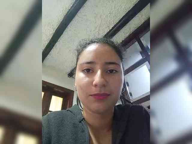 Marcela-5 webcam