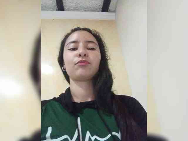Marcela-5 webcam
