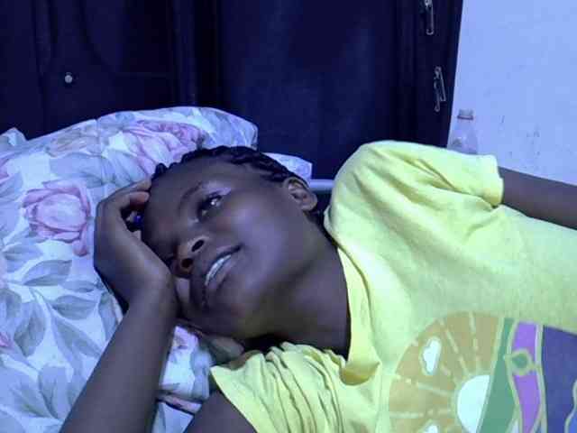 Cute-aliyah webcam