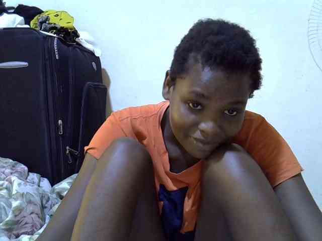 Cute-aliyah webcam