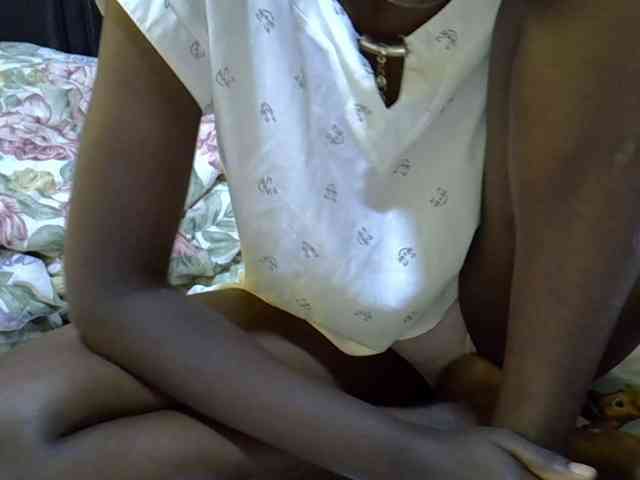 Cute-aliyah webcam