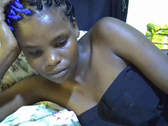 Cute-aliyah webcam